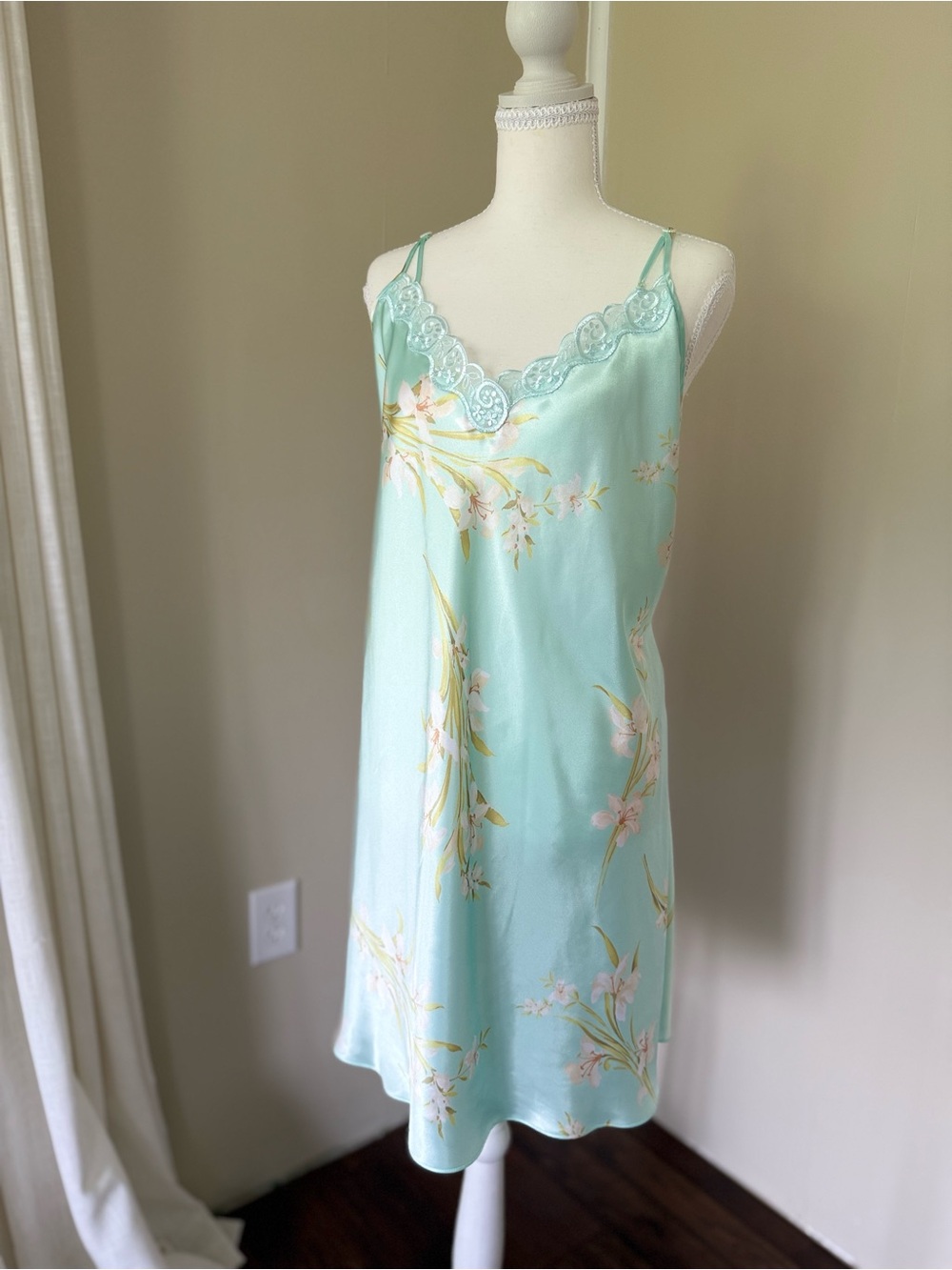 Vintage chemise robe set Mint Floral Satin Robe & Chemise Set Lace Trim Plus Siz - Picture 10 of 11